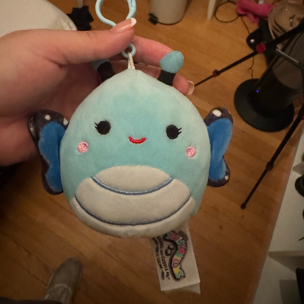 Lb waverly clip squishmallow